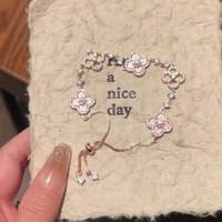 Bracelet Fleur Rose en Acier Inoxydable Plaqué Or 18K, Tendance et Polyvalent
