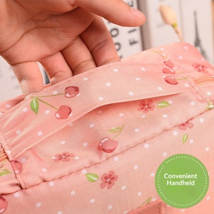 Bolsa de Cosméticos con Cierre de Cremallera de Cuatro Lados, Material Oxford Geométrico, Asa Suave, Gran Capacidad, Organizador de Maquillaje Portátil de Viaje con Logotipo - Product Image 4