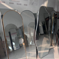 Miroir de maquillage sur pied, grand et long, avec cadre en métal, fourni par l'usine
