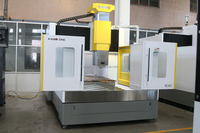 Machine de gravure et de fraisage de précision à grande stabilité avec plateforme mobile à portique pour moules de pièces de grande taille, commande CNC FANUC BT40, modèle DC-1417
