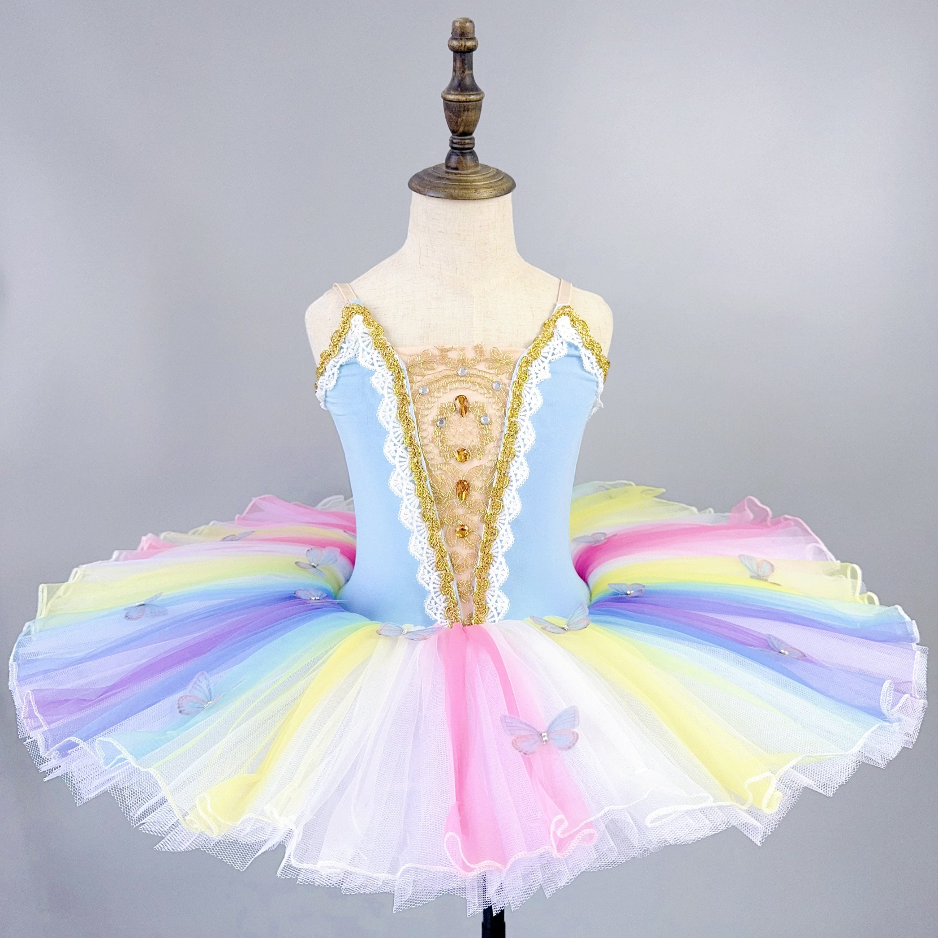 ท้องฟ้าสีฟ้าสดใส