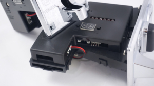 Sélecteur de pièces anti-EMI pour distributeurs automatiques de divertissement, blindage EMI, 110V DC, en acier, modèle personnalisé YD-M725 - Product Image 3