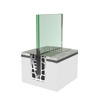 Rampe en verre préfabriquée avec base en aluminium, compatible avec les balcons en béton, pour une construction rapide d'améliorations domestiques