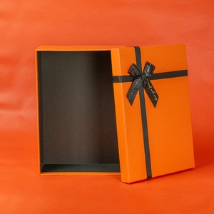 Caja <span class=keywords><strong>de</strong></span> Regalo Magnética <span class=keywords><strong>de</strong></span> Cartón Naranja con Logotipo Personalizado, Lazo, <span class=keywords><strong>Flores</strong></span> y Ramos, con Característica Aséptica para Regalos <span class=keywords><strong>de</strong></span> Ropa - Product Image 4