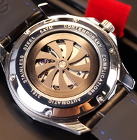 Montres mécaniques automatiques en acier pour hommes, design d'usine et personnalisation par lots, avec affichage de l'heure lumineux et design unique, pour marque privée
