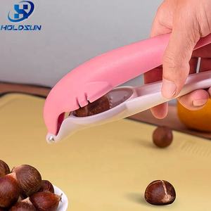 Casse-noix pratique en acier inoxydable et plastique, écologique, en forme de dauphin, ouvre-châtaignes pour la cuisine - Product Image 6