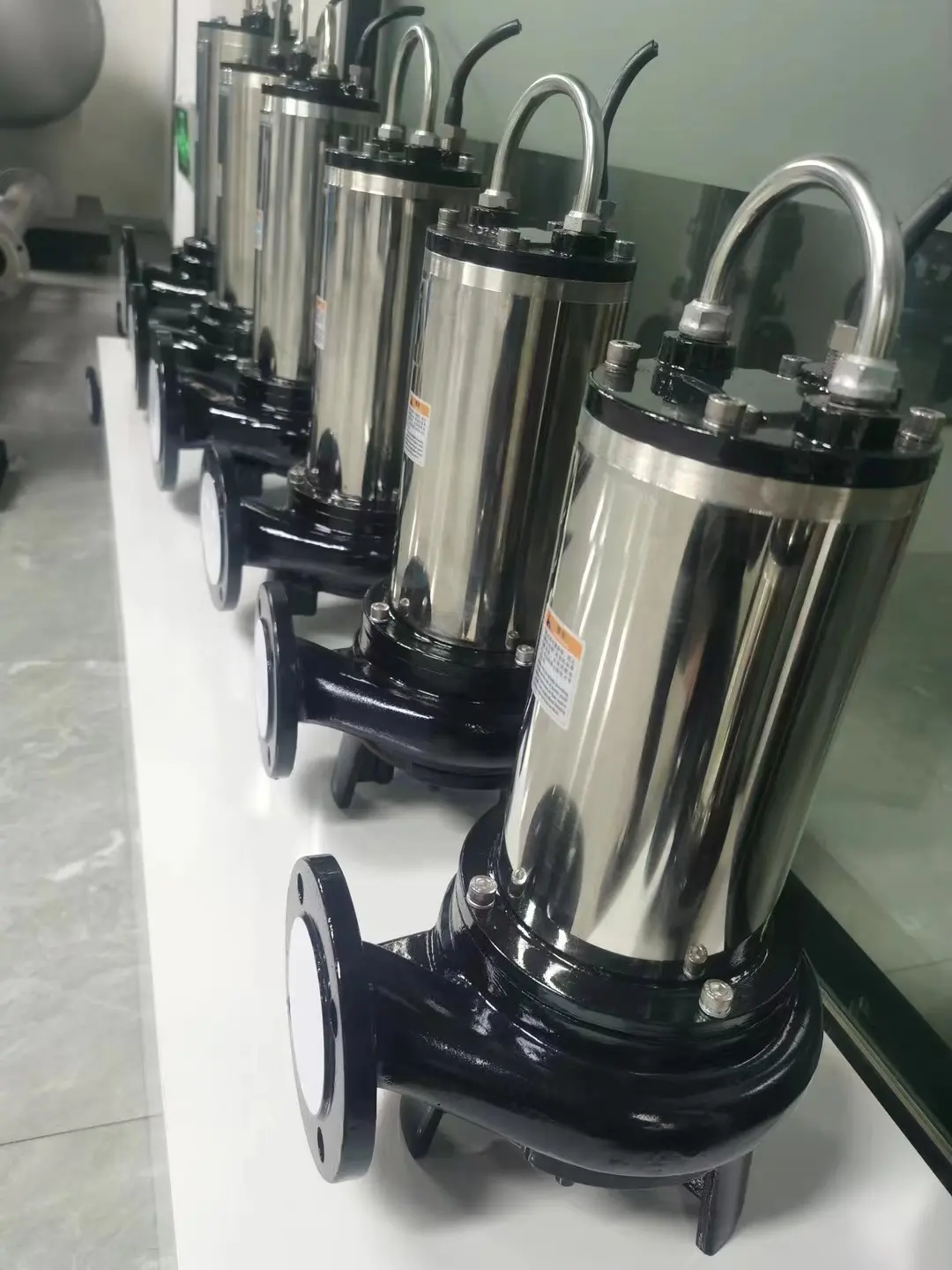 Factory direct sales submersible sewage pump with knife cutting sewage pump can be customized
