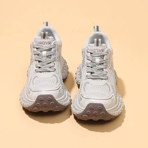 Zapatillas Deportivas Ligeras y Transpirables para Mujer, Primavera 2026, Suela Gruesa, Aumentan la Estatura, Estilo Retro, con Cordones - Product Image 3
