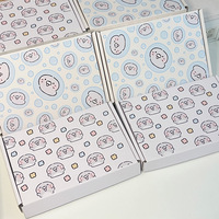 Boîte d'expédition ondulée imprimée motif bulles et phoques pastel, style dessin animé mignon, pour colis cadeaux faits main et petits articles