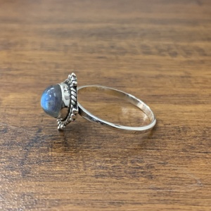 925 Sterling Silver Round <b>Labradorite</b> Stone Classic Wedding <b>Ring</b> for Women Bezel Setting - Product Image 3