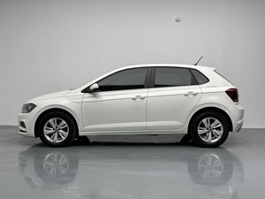 Venta al por Mayor de Autos Usados Volks <span class=keywords><strong>POLO</strong></span> 1.5L 2WD Automático 6AT <span class=keywords><strong>Hatchback</strong></span> 2020 <span class=keywords><strong>2021</strong></span> 2022 a Bajo <span class=keywords><strong>Precio</strong></span>, Volante a la Izquierda, Asientos Oscuros, Euro VI - Product Image 4