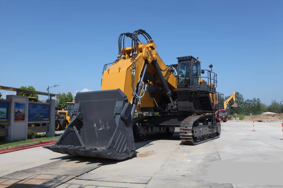 Radius Monitoring System Reinforced 124-ton Excavator XE1350E with Smart Monitoring System for ...