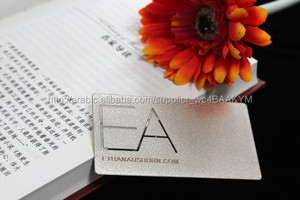 Tarjetas de Visita de Metal Doradas Estilo Chino Personalizadas, Tarjeta VIP con Grabado en Acero Inoxidable, Producto de Impresión en Metal para Regalo Promocional - Product Image 4