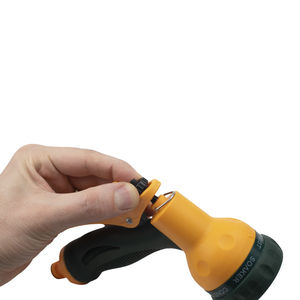 Pistola per Irrigazione da Giardino a 7 Funzioni Multiflow con Impugnatura per Regolazione del Flusso - Product Image 3