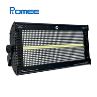 Lumière stroboscopique LED 1000W polychrome 8 + 8 sections à trois couleurs avec effet de chasse pour l'éclairage spécifique de scène de concert de club de DJ