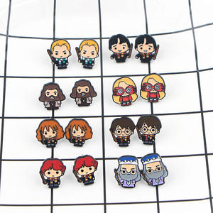Горячая распродажа, мини-эмалевые ювелирные изделия, персонализированные Мультяшные аниме-фигурки из нержавеющей стали, мягкие эмалевые серьги-гвоздики - Product Image 4