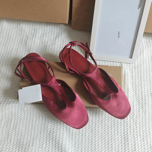 <span class=keywords><strong>Sandalias</strong></span> planas con hebilla dorada para <span class=keywords><strong>mujer</strong></span>, zapatos de moda con correa trasera hueca, venta al por mayor en Stock - Product Image 5