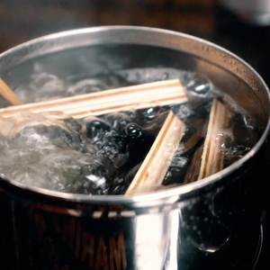 Contrachapado con revestimiento de película de 10mm, contrachapado con revestimiento de película negra, tablero de encofrado de construcción de hormigón marino, lámina de contrachapado de 18mm para construcción - Product Image 6