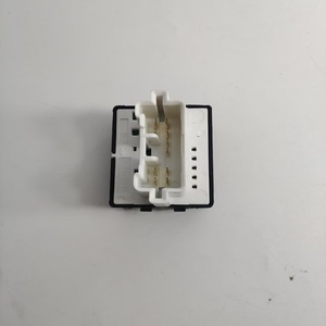 Interruptor de Control de elevador de ventana eléctrica de alta calidad, interruptor de ventana eléctrica de coche para MR951187 <span class=keywords><strong>Mitsubishi</strong></span> Pajero <span class=keywords><strong>Montero</strong></span> - Product Image 3