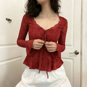 Blusa Elegante Casual de Mujer con Cuello V de Encaje Rojo, Manga Larga, Lazo Frontal y Mangas Acampanadas, Nuevo Estilo 2026 - Product Image 4