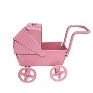 Miniatures de maison de poupée 1:12, poussette rose pour bébé, modèle avec roues pivotantes, accessoires de maison de poupée, décoration, jouets de jeu d'imitation pour enfants, cadeaux DIY - Product Image 1