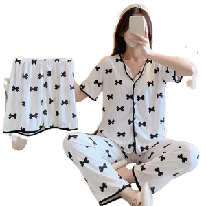 Conjuntos de <span class=keywords><strong>pijama</strong></span> para <span class=keywords><strong>mujer</strong></span>-Conjuntos de <span class=keywords><strong>pijama</strong></span> de tres piezas-Pantalones cortos de <span class=keywords><strong>manga</strong></span> <span class=keywords><strong>corta</strong></span> y pantalones largos-Ropa de hogar para <span class=keywords><strong>mujer</strong></span> - Product Image 1