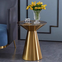 Petite table moderne dorée d'appoint ronde en acier inoxydable Table d'appoint dorée en or au design italien pour meubles de maison d'hôtel