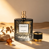 Flacon de parfum OEM en gros de qualité supérieure, vert, marron, noir, bleu, rose, violet, 50 ml, en verre facetté avec col doré