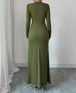 Vestido de punto elástico de manga larga con bloques de color para mujer, corte regular, largo hasta el suelo, ecológico, cintura imperio, silueta lápiz, para otoño - Product Image 4