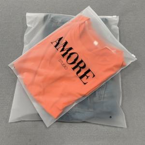 環境にやさしいつや消しマットジップロックジッパープラスチックジップパッキングバッグ<span class=keywords><strong>EVA</strong></span>/CPE衣類包装ジッパーバッグ - Product Image 4