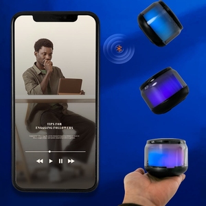 Di động ngoài trời mini TWS Âm thanh Máy nghe nhạc bán buôn DC Power RGB môi trường xung quanh ánh sáng 3D Stereo Loa siêu trầm BT Loa - Product Image 4