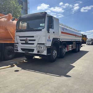 รถบรรทุกน้ำมันดีเซล Sinotruck HOWO 6x4 25000 ลิตร/25 ลูกบาศก์เมตร  ถังสแตนเลสใหม่ มาตรฐานยูโร 6 สำหรับขนส่งน้ำมันดีเซล - Product Image 2