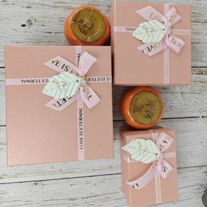 Caja de Regalo con Lazo Decorativo de Hojas Rosas en Oferta, Caja de Regalo de Papel Rígido con Asa para Bodas, Fiestas y Empresas - Product Image 3