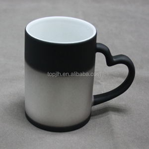 Topjlh Sublimation 11oz coeur poignée changement de couleur <span class=keywords><strong>tasse</strong></span> thermique <span class=keywords><strong>magique</strong></span> personnalisé <span class=keywords><strong>Photo</strong></span> cadeau <span class=keywords><strong>tasse</strong></span> avec conception sensible à la température - Product Image 5