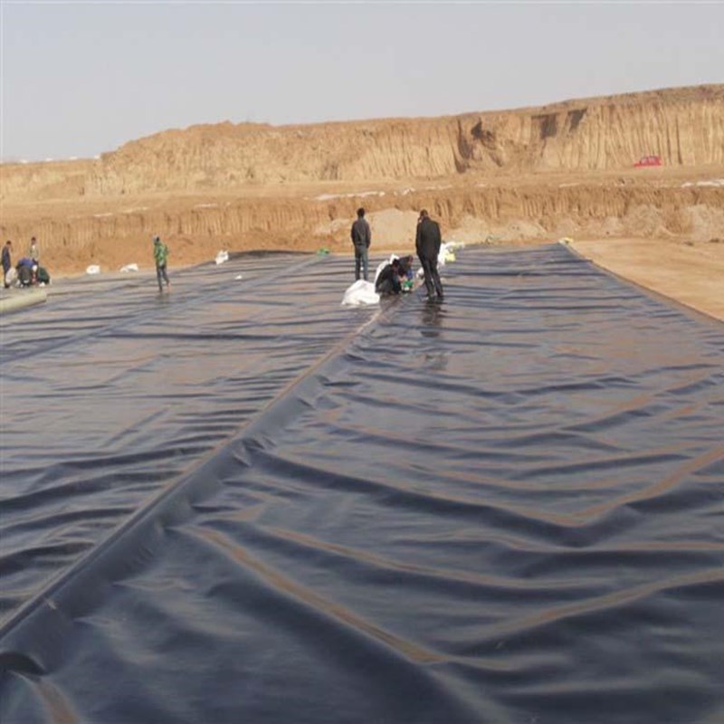 Geosynthetic Landfill Geomembrane 0.1mm 3mm 8mm With Smooth Surface