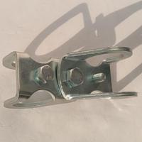 Adaptateur 4 voies en acier au carbone, vente en gros directe usine, prix usine ODM&OEM pour projets de quincaillerie à grande échelle, échantillons gratuits offerts