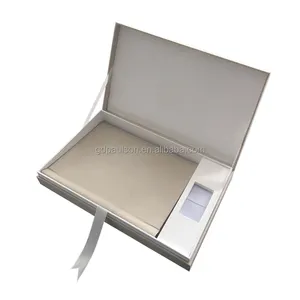 Fotoalbum van <span class=keywords><strong>8x12</strong></span> inch met doos en houder voor USB-stick - Product Image 1