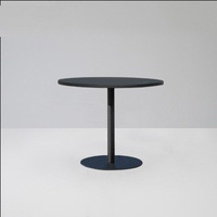 Ensemble de mobilier d'extérieur moderne tressé à la main pour salle à manger et cour, table et chaises d'extérieur pour maison et restaurant, en polyester durable, vente chaude