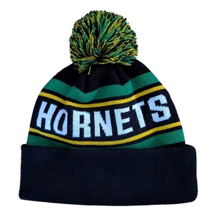 <span class=keywords><strong>Bonnet</strong></span> en tricot doublé polaire avec motif jacquard lettres, <span class=keywords><strong>pompon</strong></span>, épais et chaud pour l'hiver, idéal pour le sport, bonnets personnalisés rouges pour équipes sportives - Product Image 5