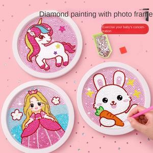 ชุดทำกรอบรูปภาพเพชรสำหรับเด็ก ลายการ์ตูน ทำมือ DIY รูปทรงกลม ธีมเจ้าหญิง ของเล่นสำหรับเด็กผู้<span class=keywords><strong>หญิง</strong></span>ระดับประถมศึกษา รูปแบบใหม่ - Product Image 3