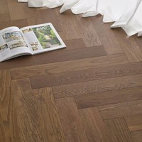 Étanchéité intérieure 4mm 5mm 6mm Feuille de plastique à noyau dur en polychlorure de vinyle à grain de bois Verrouillage à emboîtement Plinthe en vinyle Spc