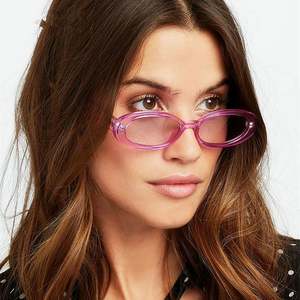 Lunettes de soleil ovales tendance 2020, style vintage rétro, protection UV400, petite monture, motif vache, pour femme - Product Image 2