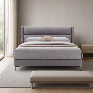 Cabecera Acolchada con Diseño de Alas, Base de Plataforma Baja, Tapizada en Tela Gris, Patas de Metal, para Recámara Principal de Hotel - Product Image 2