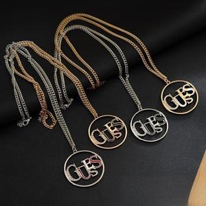 Collar con <span class=keywords><strong>Colgante</strong></span> Redondo Estilo Coreano con Incrustaciones <span class=keywords><strong>de</strong></span> Esmalte y Piedras Preciosas, Gargantilla con <span class=keywords><strong>Colgante</strong></span> Único y Elegante, Joyería <span class=keywords><strong>GUESS</strong></span> - Product Image 1