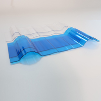 Panneau de toiture en polycarbonate ondulé transparent de conception moderne pour application hôtelière