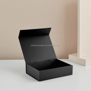 Boîte cadeau en carton pliable personnalisée, rigide, avec fermeture magnétique, pour chaussettes et boîtes en papier fourrure - Product Image 1