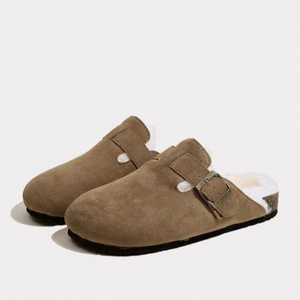 2024 invierno nuevo estilo Birkenstocks para mujer felpa plana de un solo paso Zapatillas de casa de suela gruesa Material de algodón - Product Image 4