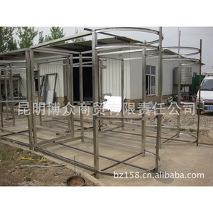 Sistema de Estacionamiento con Cabina de Seguridad de Acero Inoxidable, Diseño Móvil Personalizable - Product Image 3