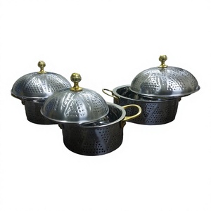 Chauffe-plat rond décoratif en métal noir, finition antique, fait main, de haute qualité, pour hotpot - Product Image 1