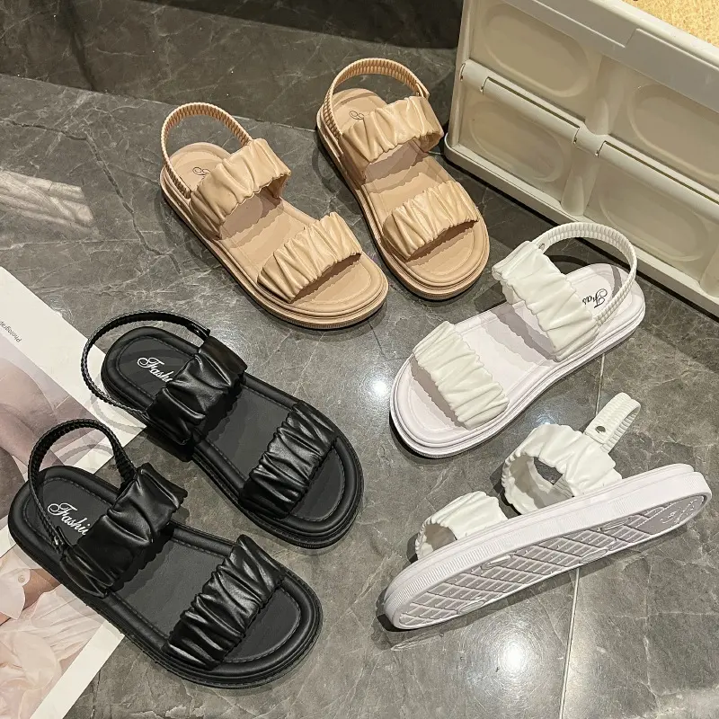 2024 musim panas Fashion kualitas tinggi sepatu nyaman wanita pantai sandal karet Insole diratakan bawah persegi gesper sandal